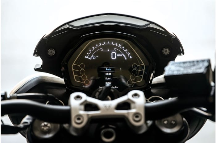 Triumph Street Triple R, Street Triple RS review: refined aggression